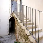 Dentrortigia