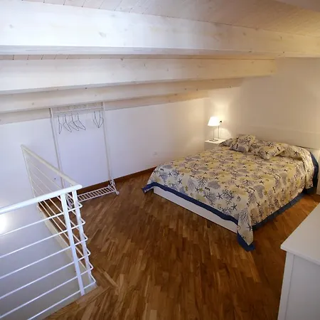 Apartment Dentrortigia